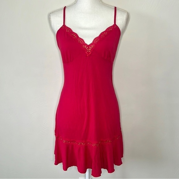 Victoria’s Secret Angels Nightgown - Picture 1 of 7